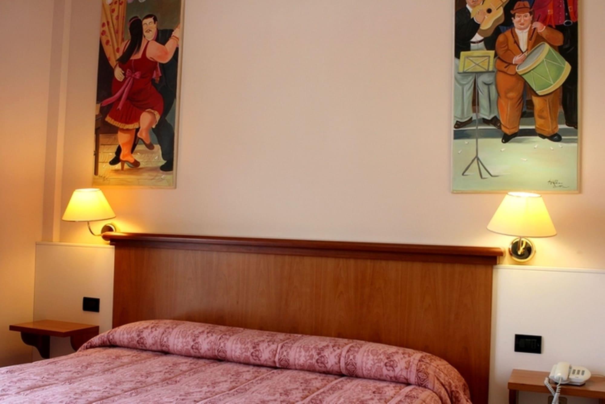 Hotel Excelsior Vasto Kültér fotó