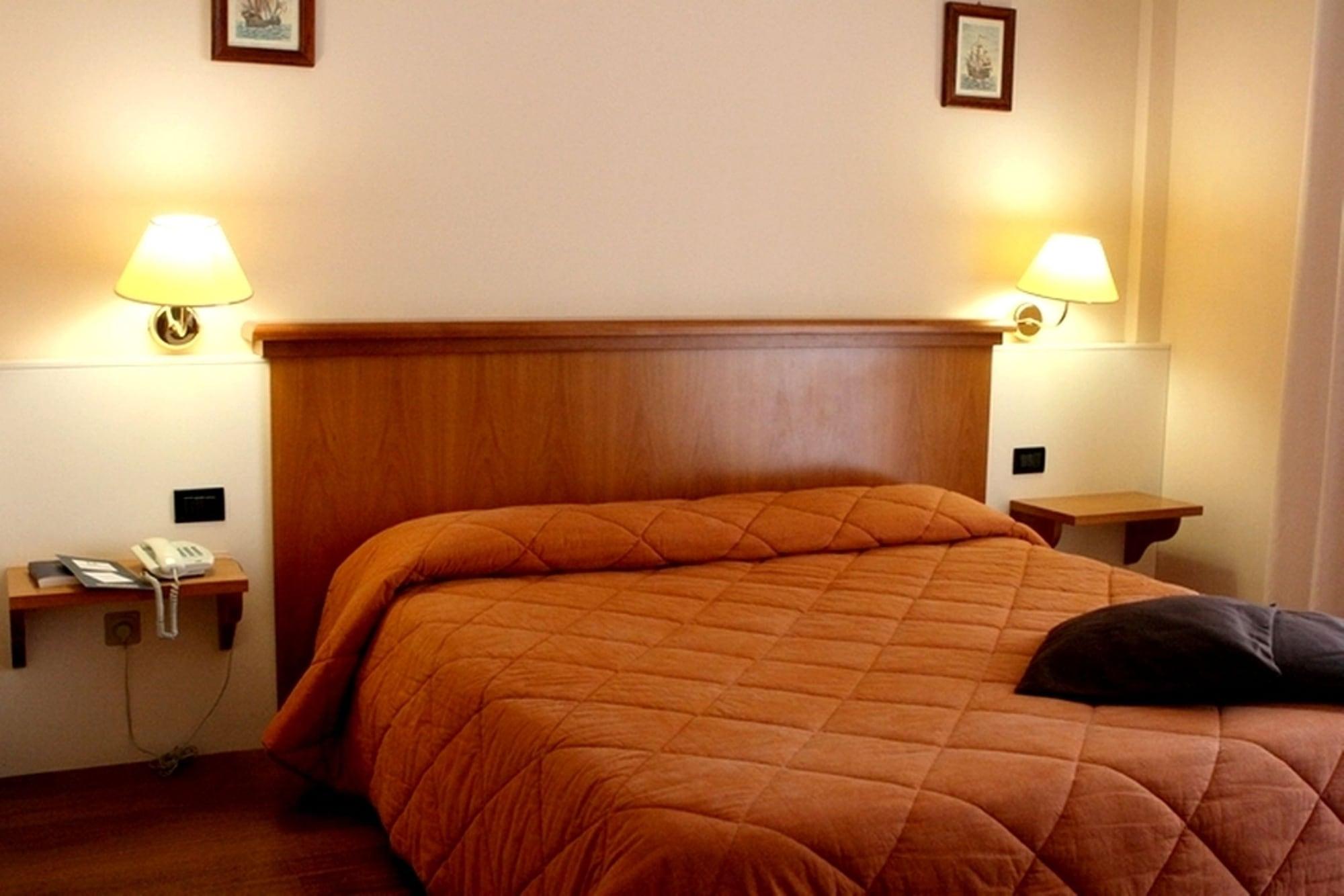 Hotel Excelsior Vasto Kültér fotó